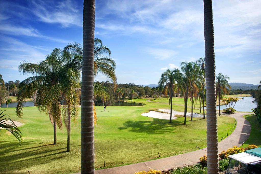 Mercure Gold Coast Resort Exterior photo