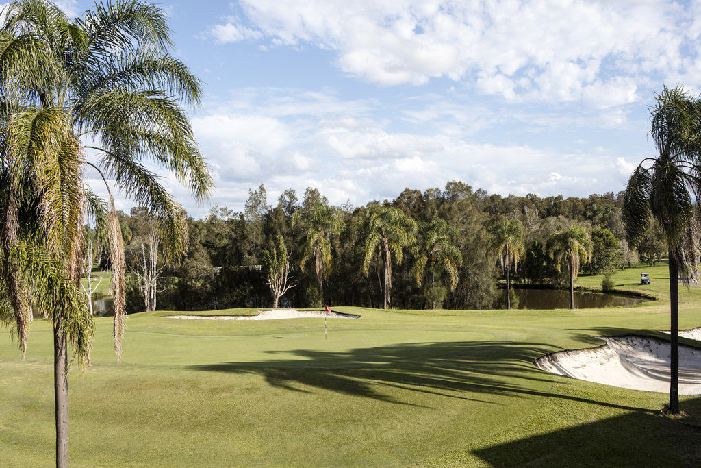 Mercure Gold Coast Resort Exterior photo